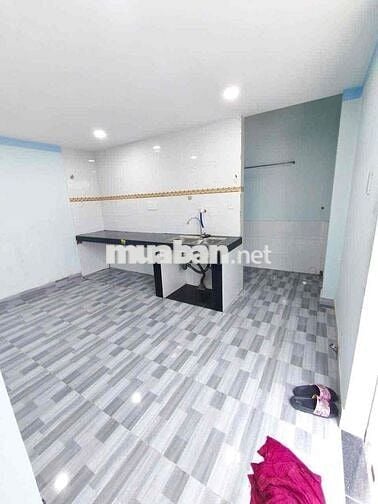 cho thuê nhà 1/ liên ấp 26 vla trống suốt gác lửng phù hợp làm nghề