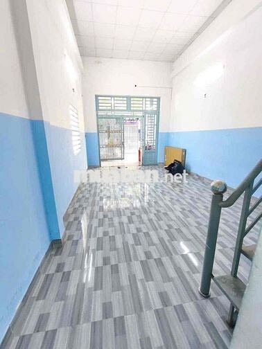 cho thuê nhà 1/ liên ấp 26 vla trống suốt gác lửng phù hợp làm nghề
