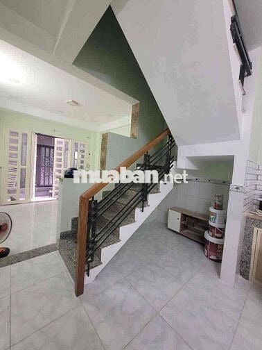 nhà 2 tầng - 3.5x11m - xe hơi đậu ngay cửa - nguyễn thị thập tân hưng