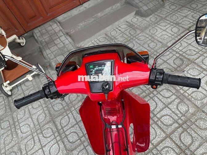 Honda Cub Nữ Hoàng 50cc Đỏ