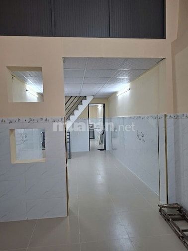Cho thuê nhà nguyên căn 10+m ra đường CMTT