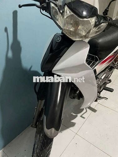 Yamaha Sirius Trắng Zin êm
