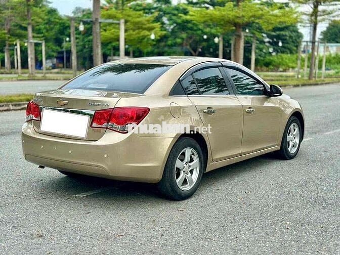 Chevrolet Cruze 2010 Vàng cát 79.000 km