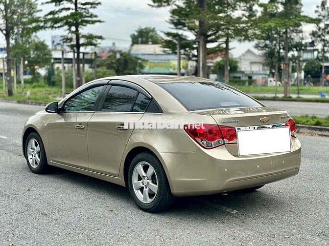 Chevrolet Cruze 2010 Vàng cát 79.000 km