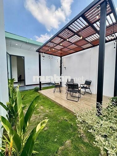 tôi kẹt tiền bán vội căn nhà 7mx33m giá 1ty1