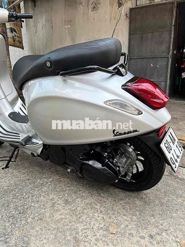Piaggio Vespa Sprint 125cc Bạc Posche
