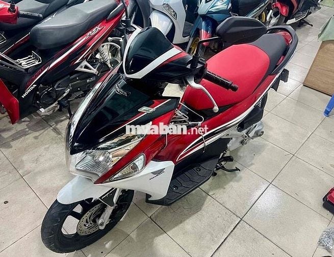 Honda Air Blade Đỏ trắng đen 2011 rất đẹp !