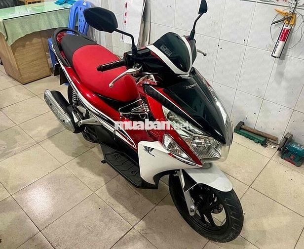 Honda Air Blade Đỏ trắng đen 2011 rất đẹp !
