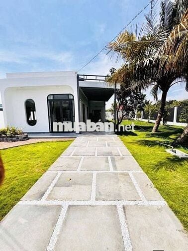 tôi kẹt tiền bán vội căn nhà 7mx33m giá 1ty1