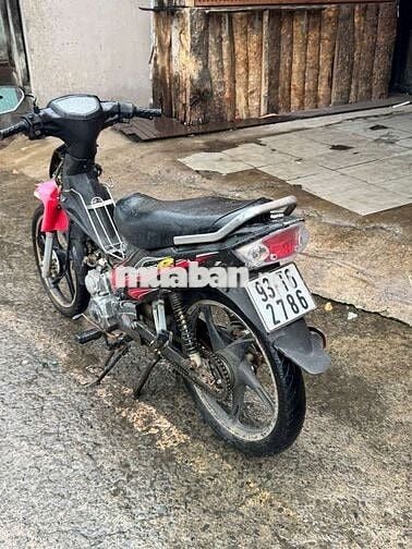 Yamaha Sirius Đen, Hồng