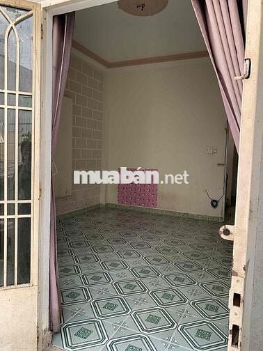 Phòng cho thuê sạch sẻ, thoáng mát có bán công trồng rau hoặc ngồi cf