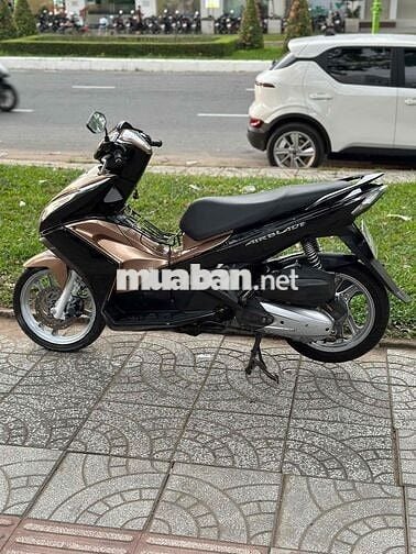 Honda Air Blade 125 Fi 2014 Biển 65 -Máy cực êm
