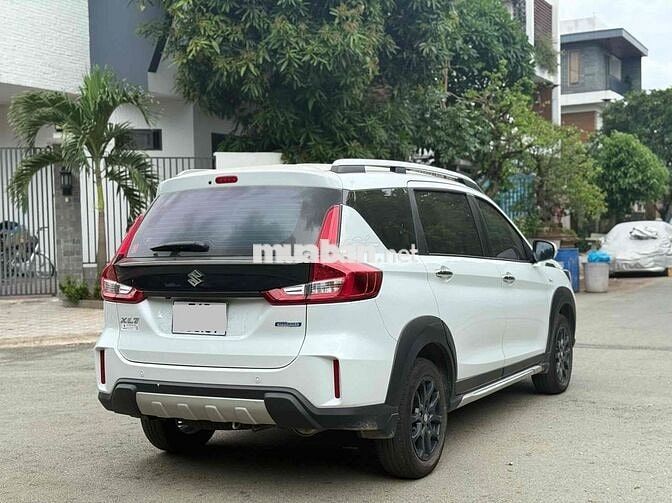 Suzuki XL7 Hybrid 2024 xe gia đình full bảo dưỡng