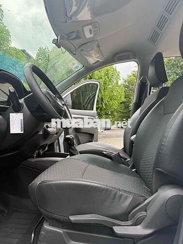 Suzuki XL7 Hybrid 2024 xe gia đình full bảo dưỡng