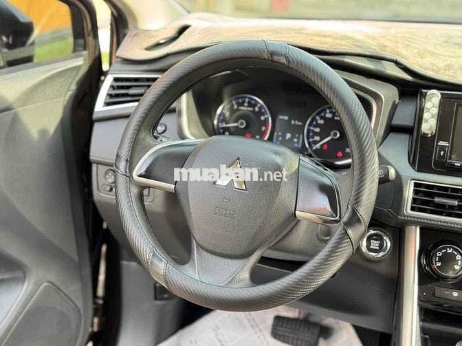 Mitsubishi Xpander AT 2022 Nâu 7 chỗ