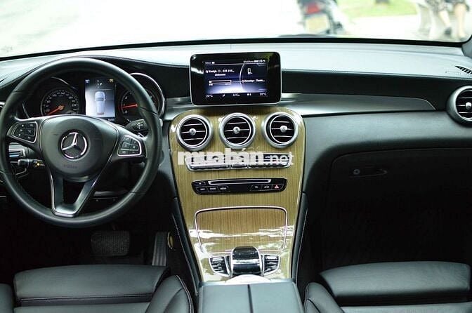 Mercedes-Benz GLC 250 model 2018