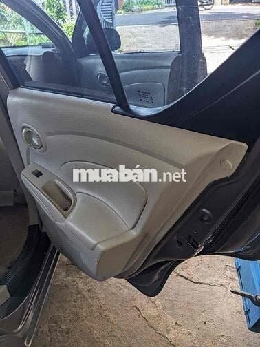 Nissan Sunny 2016 Xám 5 chỗ