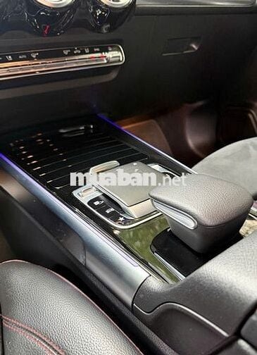 Merc GLB200 AMG 2020 màu đẹp, rất hiếm, xe đi ít !