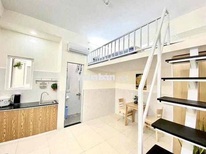Tui cần pass phòng vì đi chuyển chỗ làm ạ. Phòng duplex rộng thoải mái