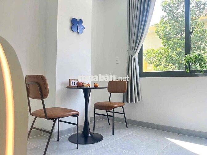 CHO THUÊ CĂN HỘ CỬA SỔ THOÁNG, NỘI THẤT ĐẦY ĐỦ GẦN UEH, BÁCH KHOA Q10