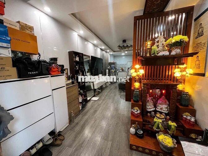 CHO THUÊ NHÀ NGUYÊN CĂN NGAY TRONG LÒNG CHỢ F18 – VỪA Ở VỪA KINH DOANH