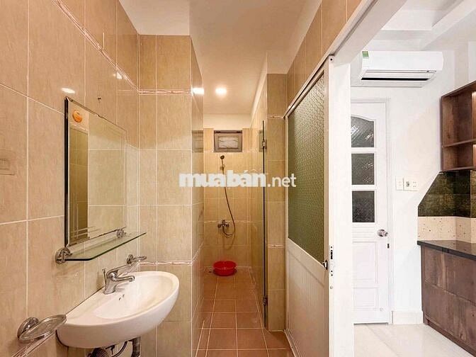 1PN - tách bếp Ban công Lầu 1 thoáng kế bên CV Văn Hoá Phú Nhuận