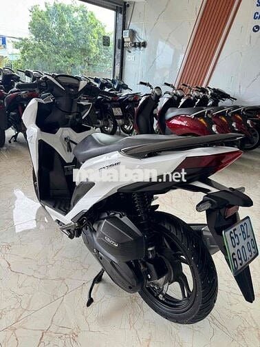 Honda Vario 150 6000 km Trắng