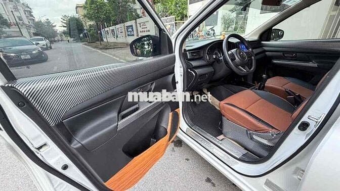 Suzuki Ertiga 2020 Số sàn Trắng