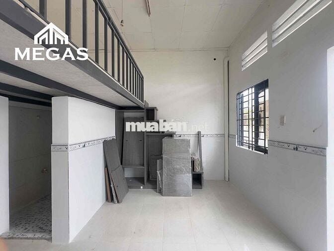 CHO THUÊ PHÒNG GÁC BAN CÔNG THOÁNG GẦN CÔNG THƯƠNG VĂN HIẾN