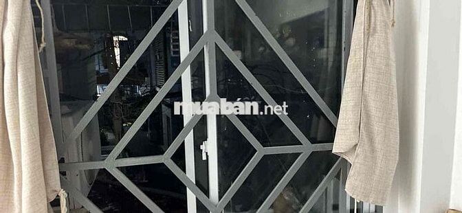 pass phòng trọ tách bếp ban công nhỏ