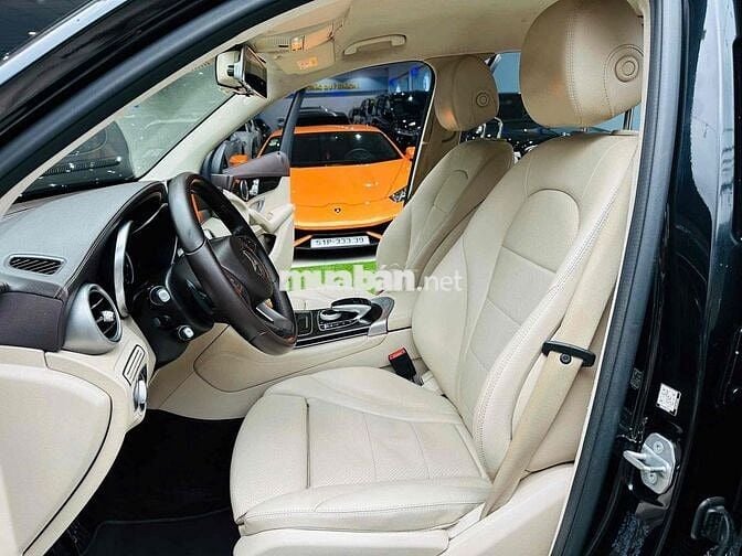 Mercedes-Benz GLC 200 Model 2019