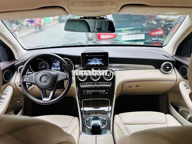 Mercedes-Benz GLC 200 Model 2019