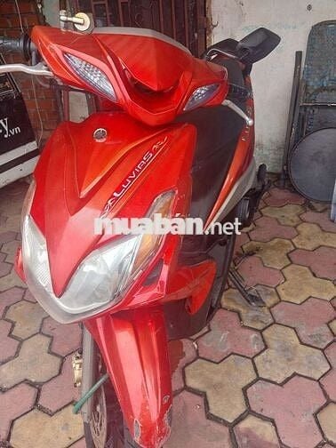 Yamaha Luvias Đỏ