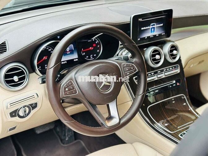 Mercedes-Benz GLC 200 Model 2019
