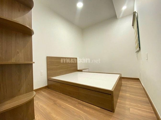 Chung cư Golden Mansion cho thuê căn 2p ngủ, NTCC giá 17tr      