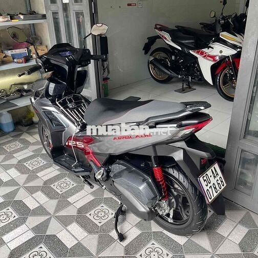 AB 125/4val Cuối 2025 bản sporty xám, mới 100%