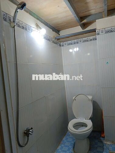KHU PHAN VĂN HỚN, Q12: Còn 1 phòng trên lầu CÓ GÁC, KỆ BẾP, WC RIÊNG 