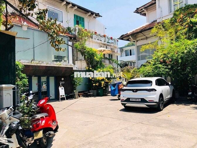 Cho thuê nhà mặt tiền 228D Bạch Đằng, Bình Thạnh  - Diện tích 12×35m