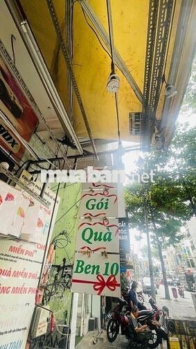 Bận việc gia đình nên sang nhượng lại cửa hàng đồ chơi 21 năm
