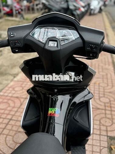 Honda Air Blade 2010 Bạc Đen