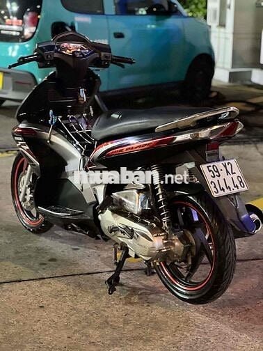 Honda Airblade 2009 màu  đỏ  tháilen ken mới 95 %