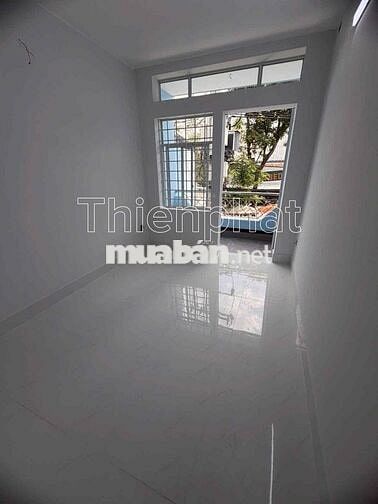 Mặt tiền Nguyên căn đường số sầm uất quận 7