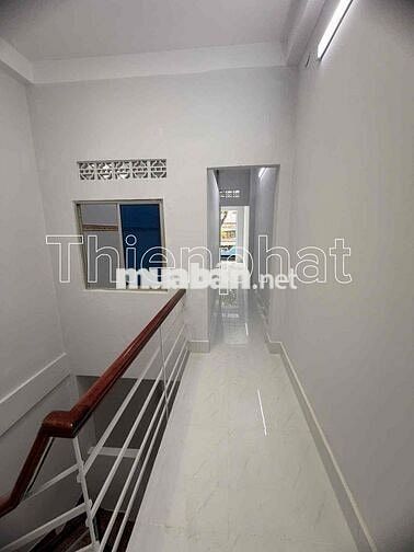 Mặt tiền Nguyên căn đường số sầm uất quận 7