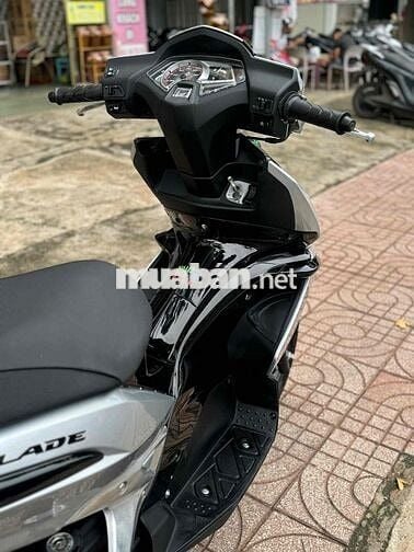 Honda Air Blade 2010 Bạc Đen