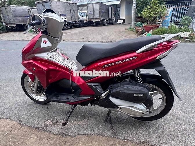 Honda Air Blade 2025 màu Đỏ