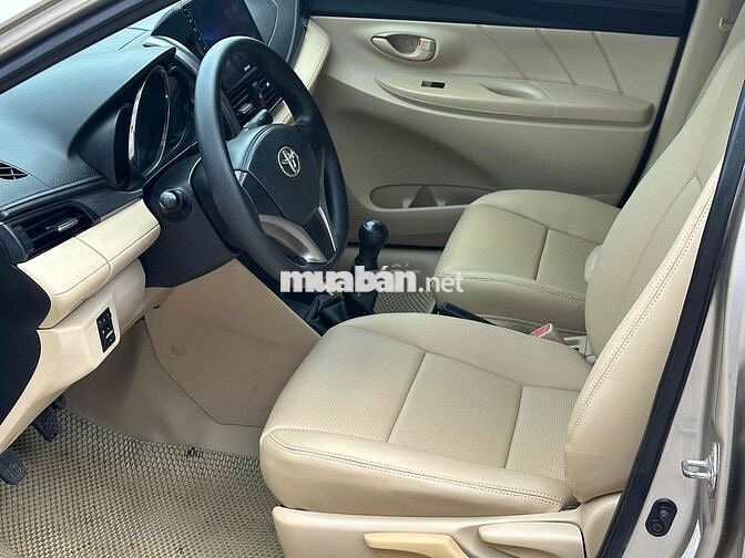 Toyota Vios E 2018 Số sàn Vàng cát
