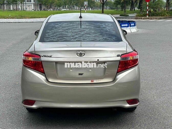 Toyota Vios E 2018 Số sàn Vàng cát