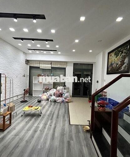 🔥 Nhà trống suốt 5 tầng – Phù hợp mở văn phòng, spa, showroom