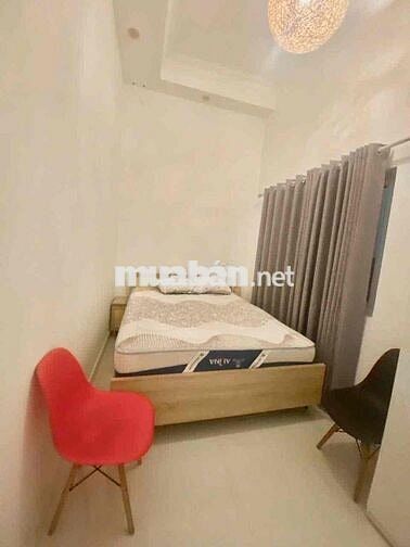 CHO THUÊ MẶT BẰNG KINH DOANH PHỐ NGỌC THUỴ - LÔ GÓC - Ô TÔ TRÁNH 10TR