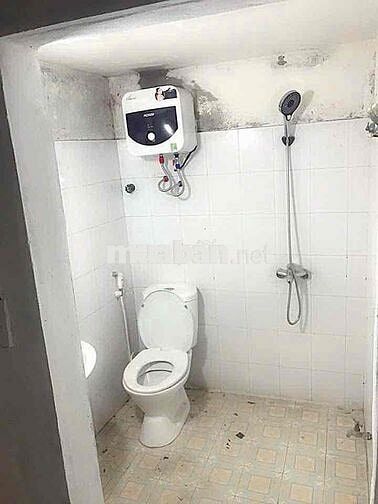 CHO THUÊ NHÀ  CẤP 4 PHỐ NGỌC THUỴ - Ô TÔ ĐỖ GẦN - NỘI THẤT CƠ BẢN